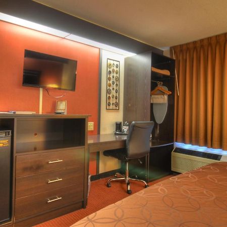 Smoky Mountain Inn & Suites 체로키 외부 사진