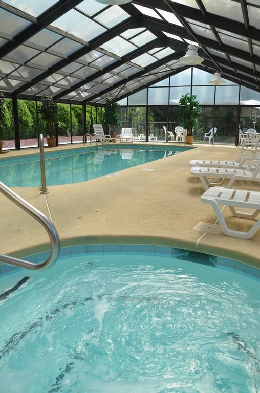 Smoky Mountain Inn & Suites 체로키 외부 사진