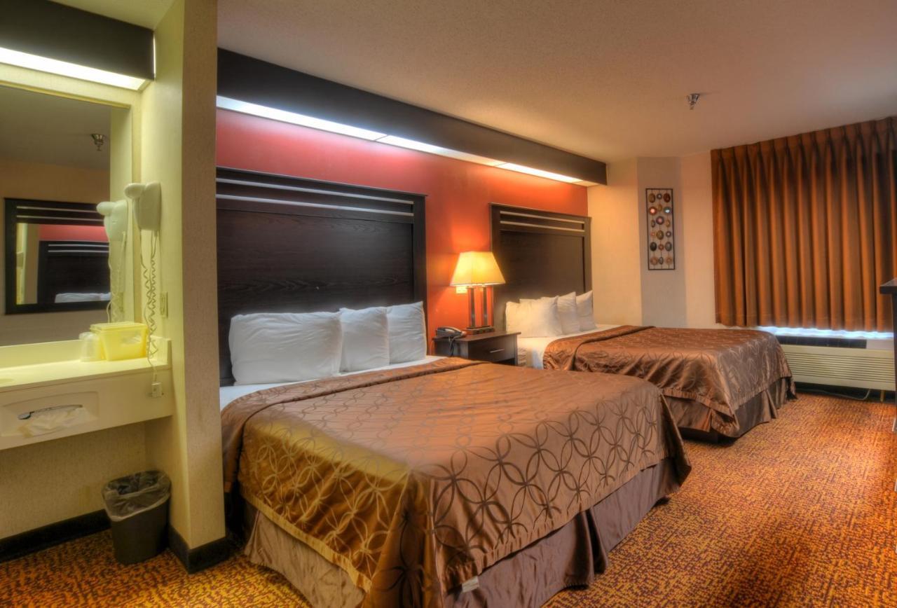 Smoky Mountain Inn & Suites 체로키 외부 사진
