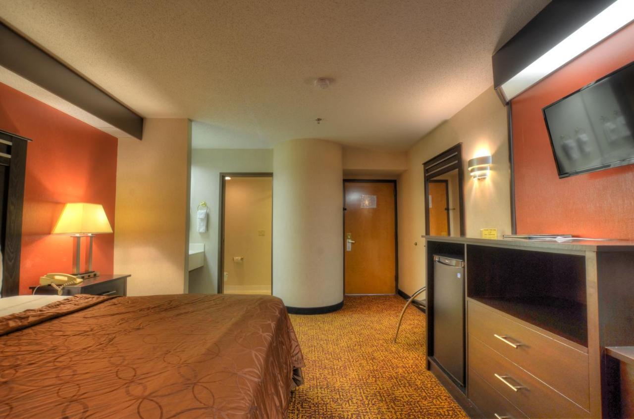 Smoky Mountain Inn & Suites 체로키 외부 사진
